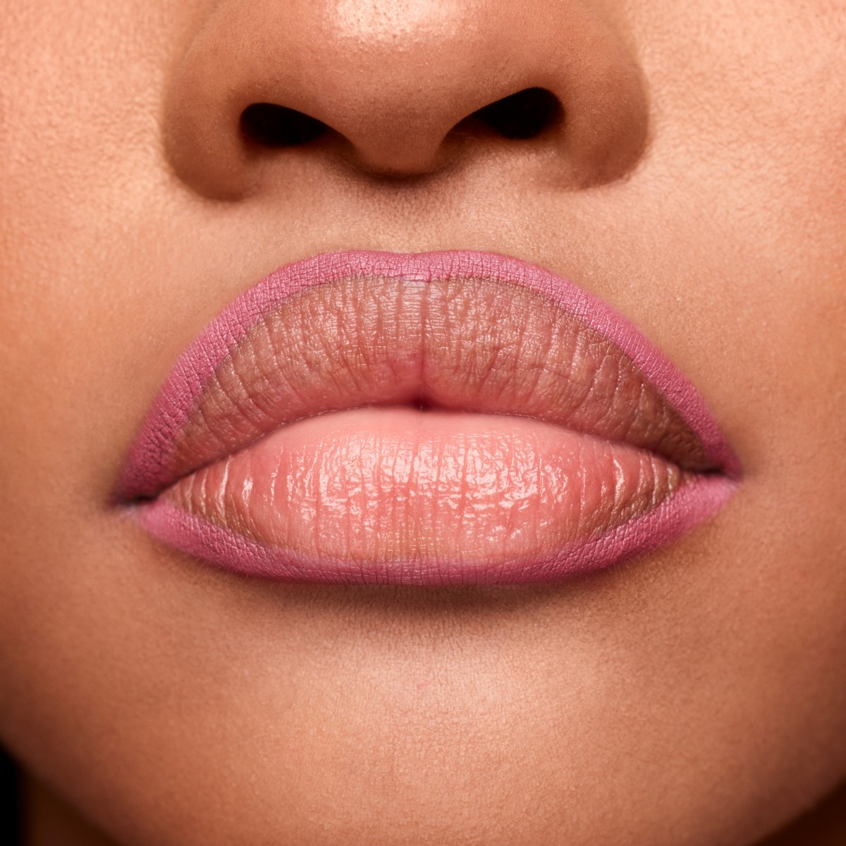 TRACE'D OUT PENCIL LIP LINER (DELINEADOR PARA LABIOS)